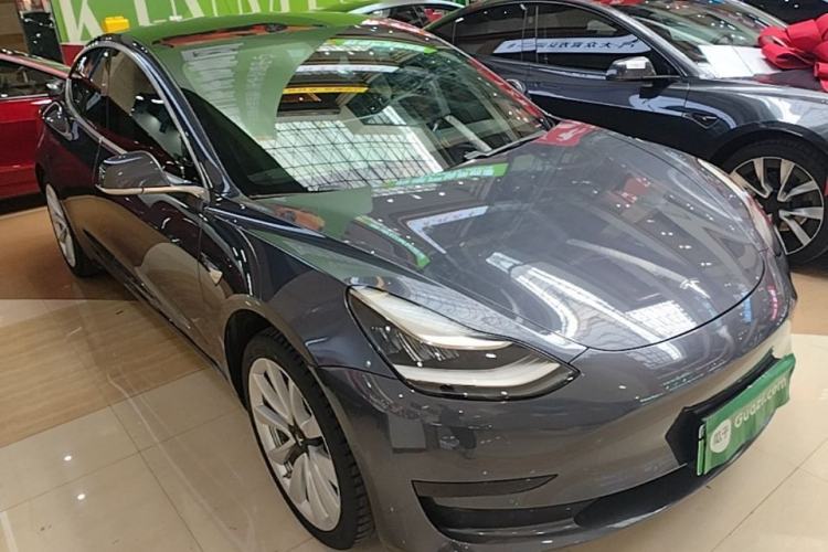 Used Tesla Model 3 2019 Standard Range Rear-Drive Upgraded Version Front Right 45 Deg