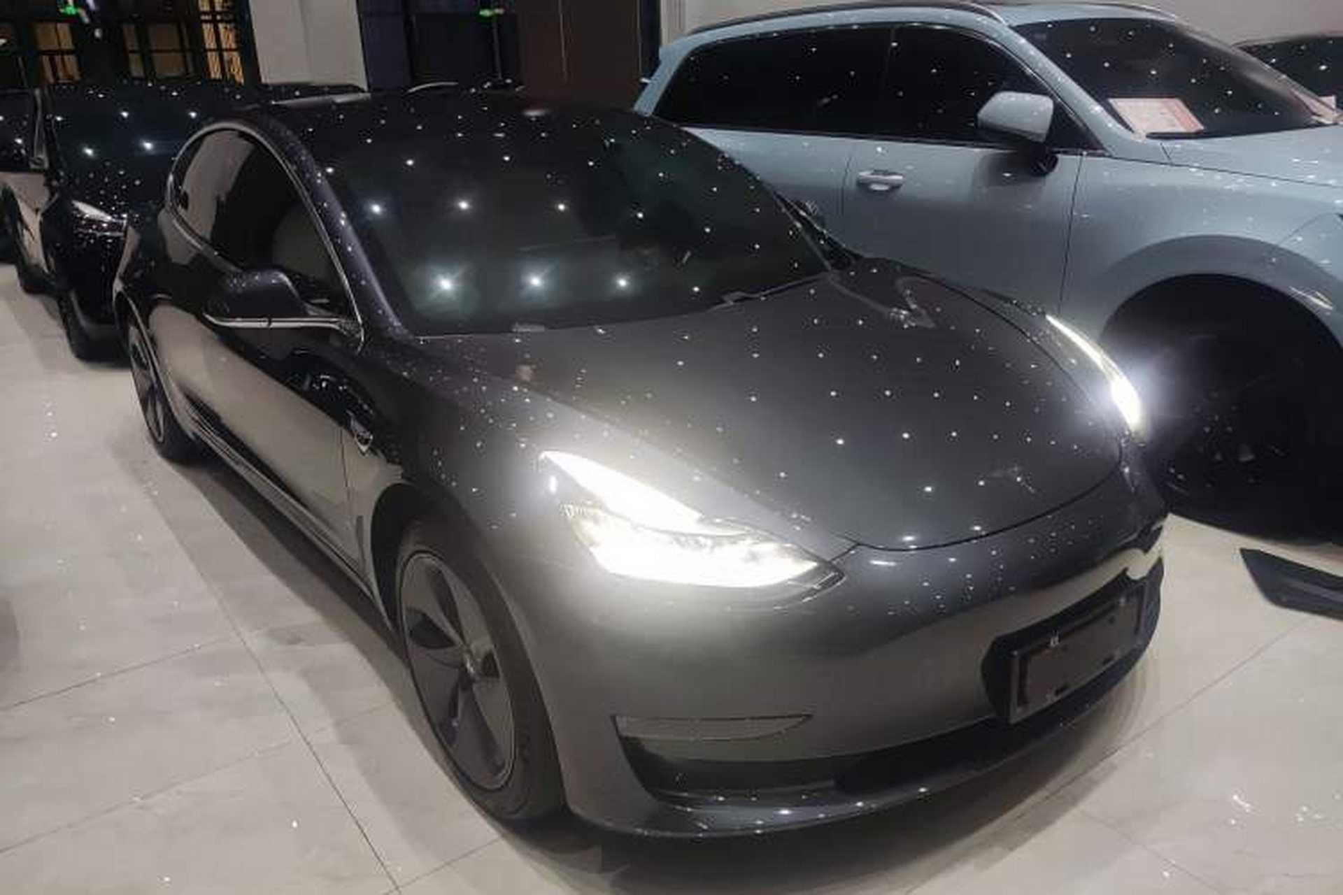 Used Tesla Model 3 2019 Long-Range All-Wheel-Drive Version Front Right 45 Deg