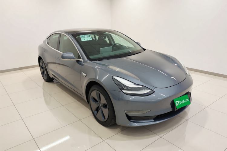 Used Tesla Model 3 2019 Long-Range All-Wheel-Drive Version Front Right 45 Deg