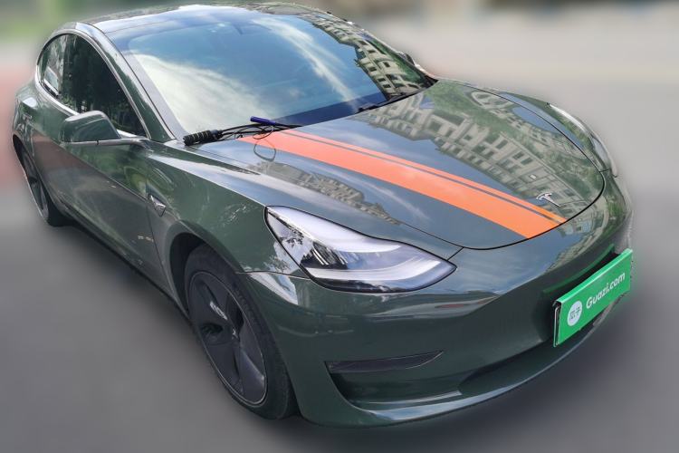 Used Tesla Model 3 2019 Long-Range Rear-Wheel-Drive Version Front Right 45 Deg