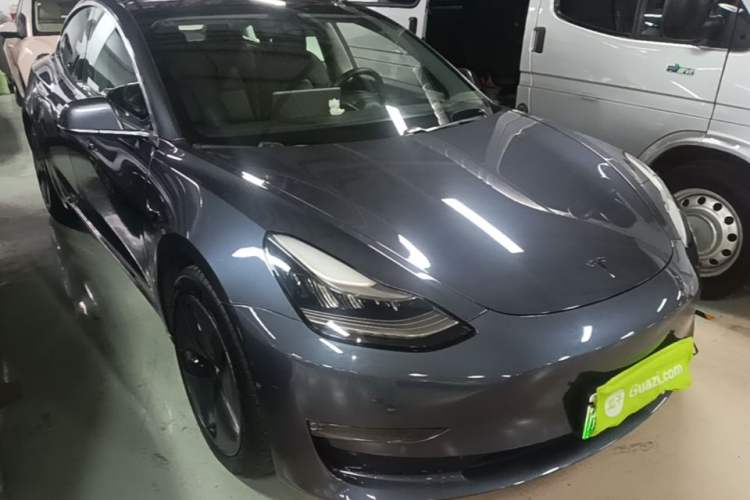 Used Tesla Model 3 2019 Long-Range All-Wheel-Drive Version Front Right 45 Deg