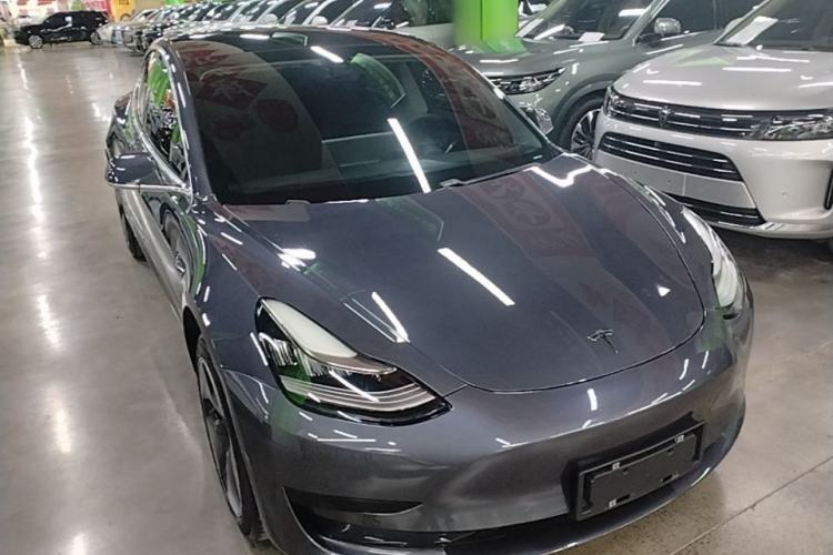 Used Tesla Model 3 2019 Standard Range Rear-Drive Upgraded Version Front Right 45 Deg
