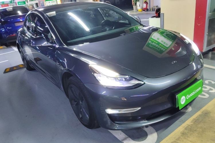 Used Tesla Model 3 2019 Long-Range Rear-Wheel-Drive Version Front Right 45 Deg