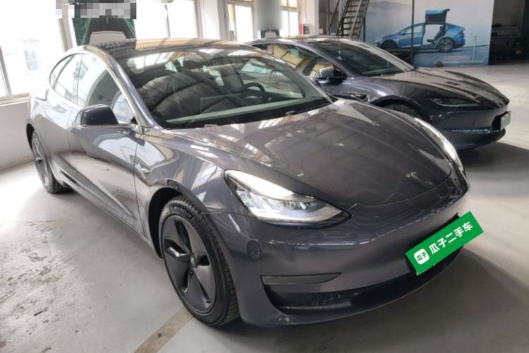 Used Tesla Model 3 2019 Long-Range All-Wheel-Drive Version Front Right 45 Deg