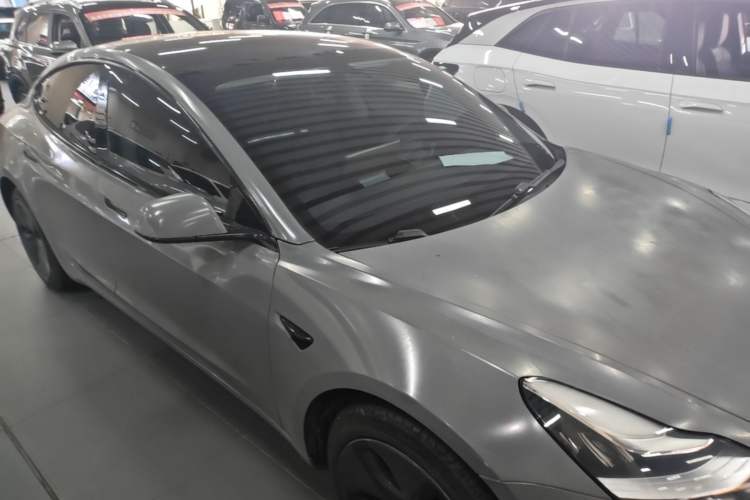 Used Tesla Model 3 2019 Standard Range Rear-Drive Upgraded Version Front Right 45 Deg