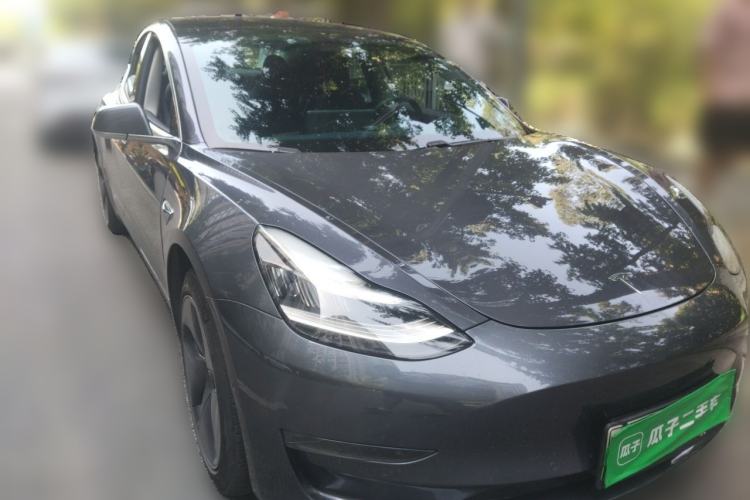 Used Tesla Model 3 2019 Long-Range All-Wheel-Drive Version Front Right 45 Deg