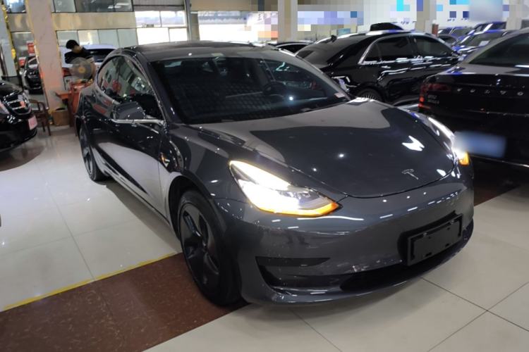 Used Tesla Model 3 2019 Standard Range Rear-Drive Upgraded Version Front Right 45 Deg