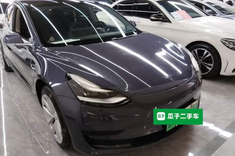 Used Tesla Model 3 2019 Standard Range Rear-Drive Upgraded Version Front Right 45 Deg