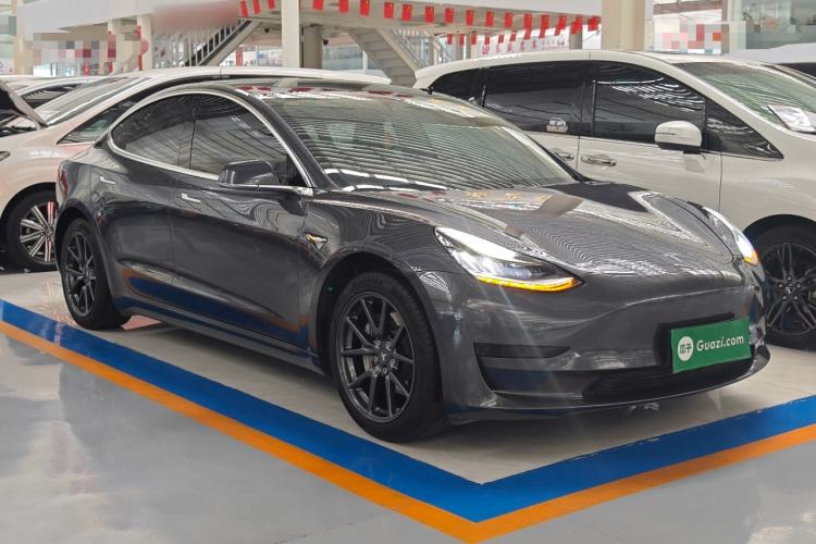 Used Tesla Model 3 2019 Standard Range Rear-Drive Upgraded Version Front Right 45 Deg
