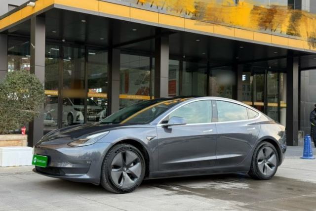 Used Tesla Model 3 2019 Long-Range Rear-Wheel-Drive Version