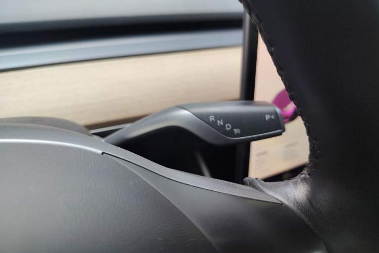 Used Tesla Model 3 2019 Standard Range Rear-Wheel Drive Upgraded Version (60 kWh) Gear Lever