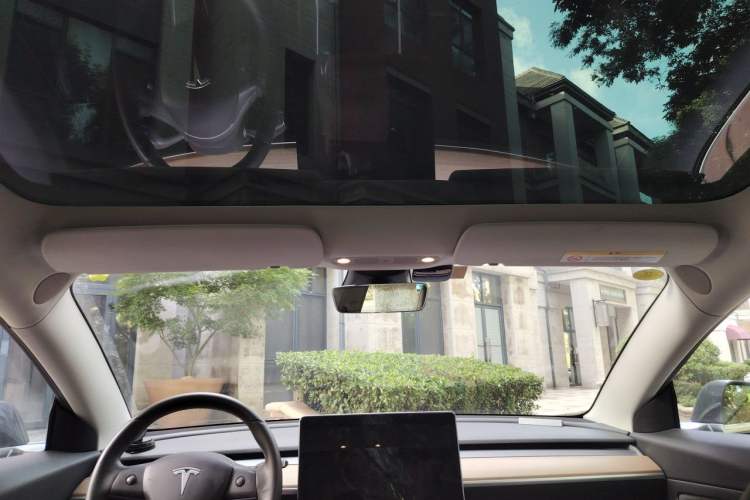 Used Tesla Model 3 2019 Standard Range Rear-Wheel Drive Upgraded Version (60 kWh) Headliner