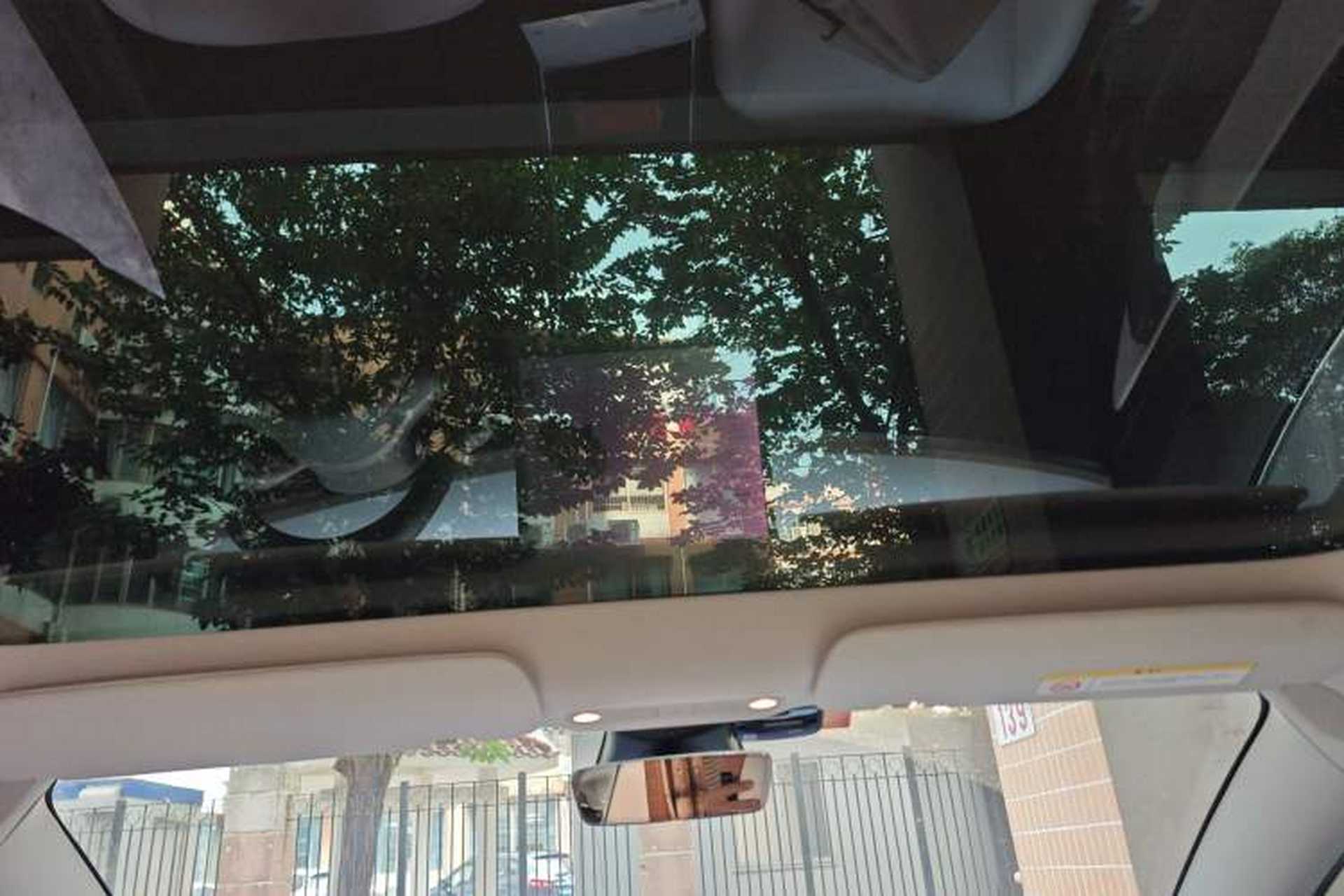 Used Tesla Model 3 2019 Long-Range All-Wheel-Drive Version Headliner