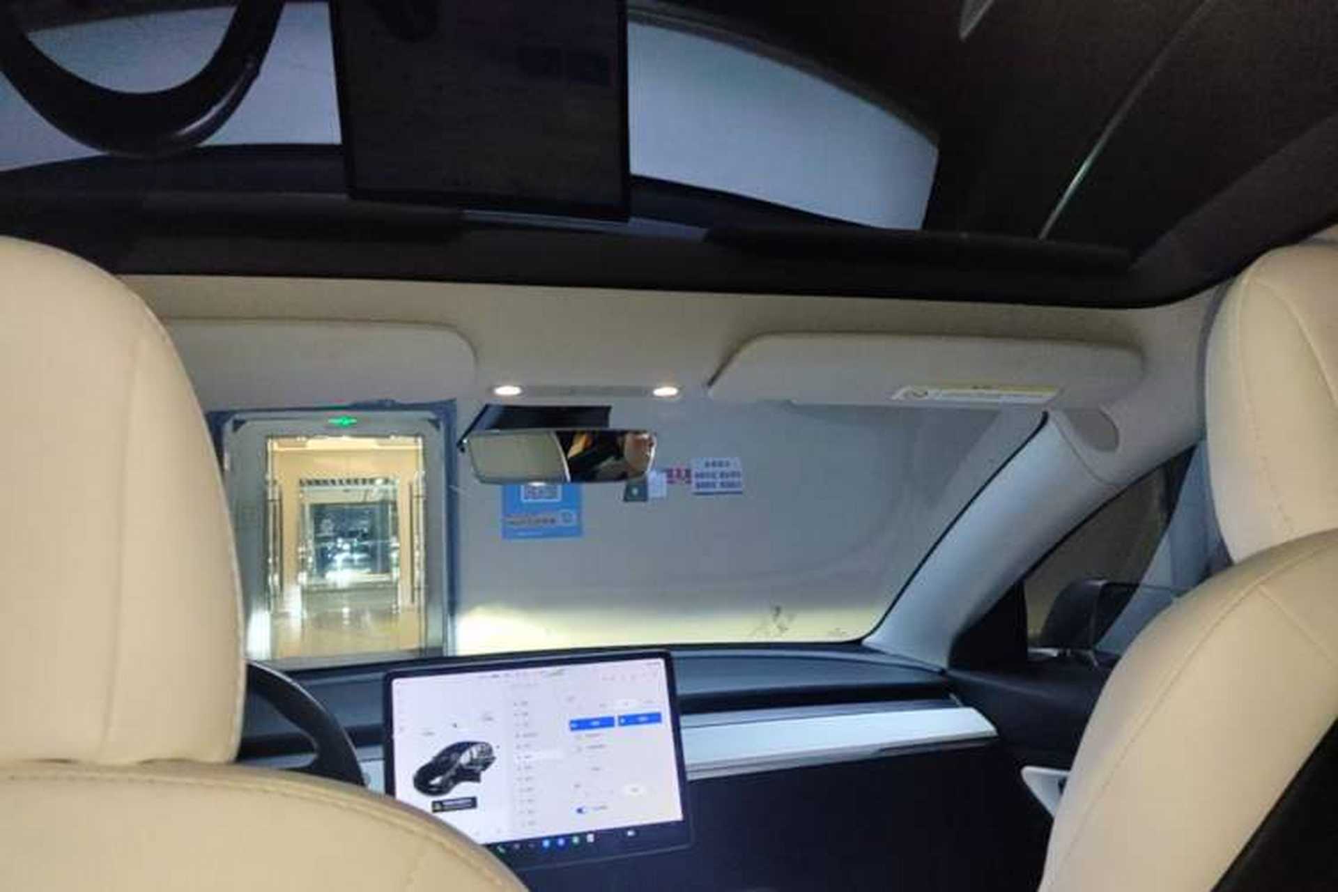 Used Tesla Model 3 2019 Long-Range Rear-Wheel-Drive Version Headliner