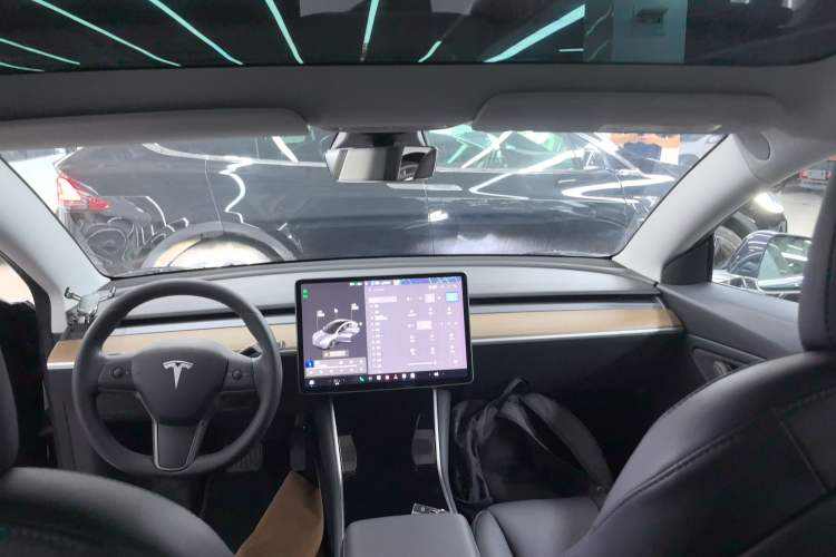 Used Tesla Model 3 2019 Standard Range Rear-Wheel Drive Upgraded Version (52 kWh) Headliner