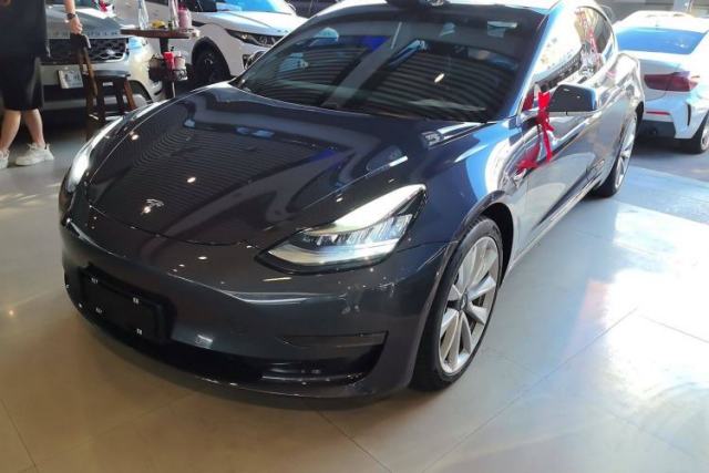 Used Tesla Model 3 2019 Long-Range All-Wheel-Drive Version