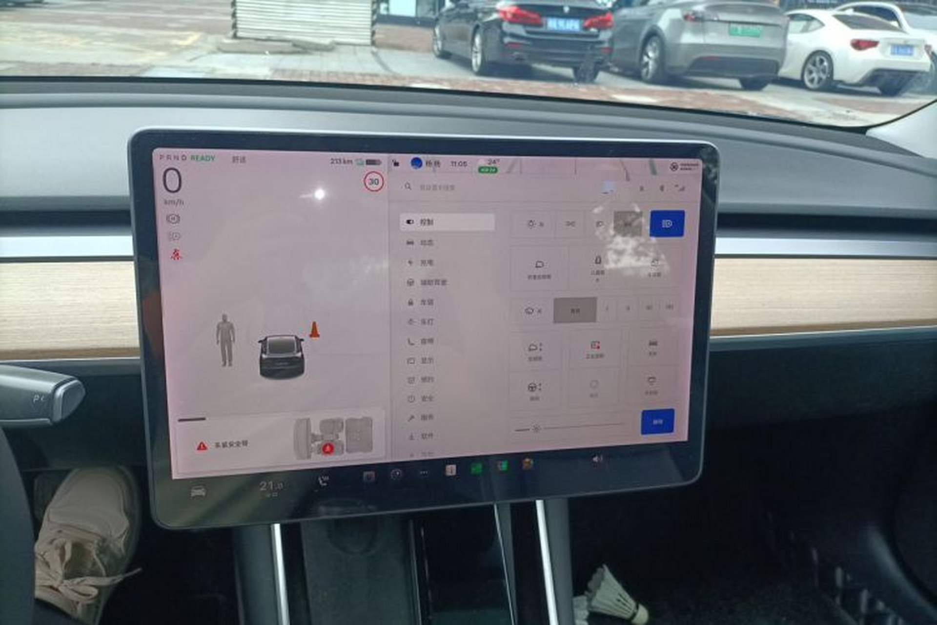 Used Tesla Model 3 2019 Standard Range Rear-Wheel Drive Upgraded Version (60 kWh) Instrument Cluster