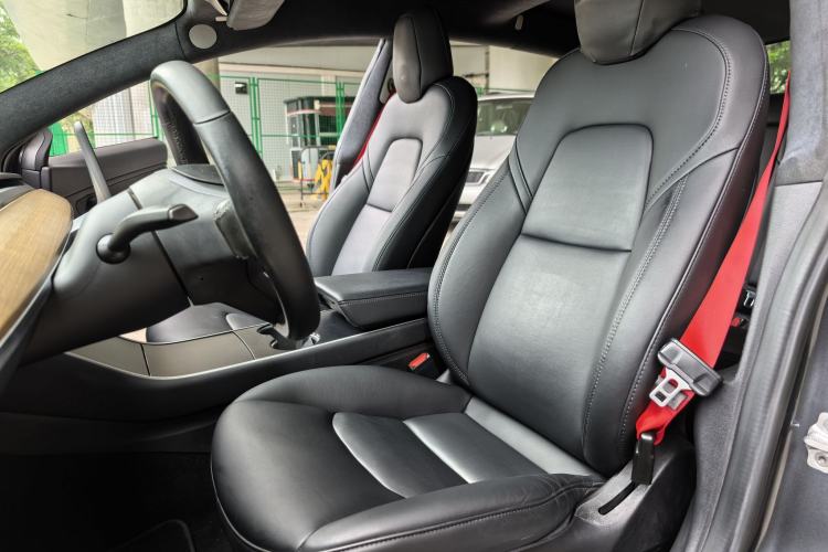 Used Tesla Model 3 2019 Performance High-Performance All-Wheel-Drive Version Interior 1
