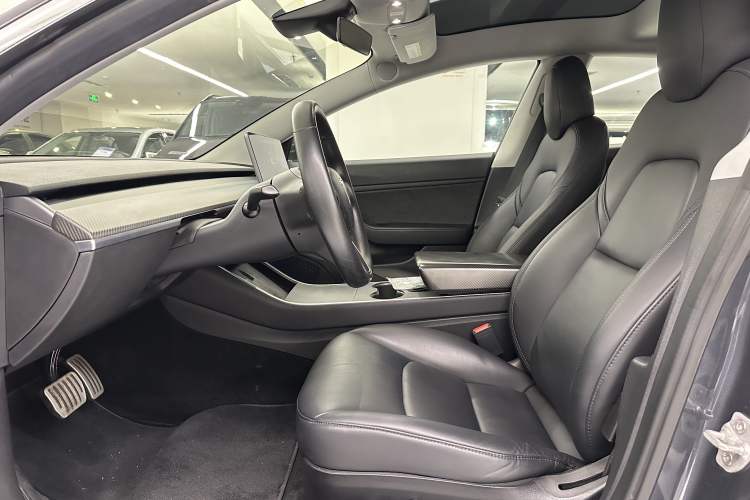 Used Tesla Model 3 2019 Performance High-Performance All-Wheel-Drive Version Interior 1
