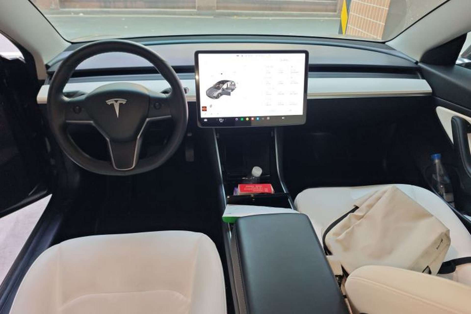 Used Tesla Model 3 2019 Long-Range All-Wheel-Drive Version Interior 2
