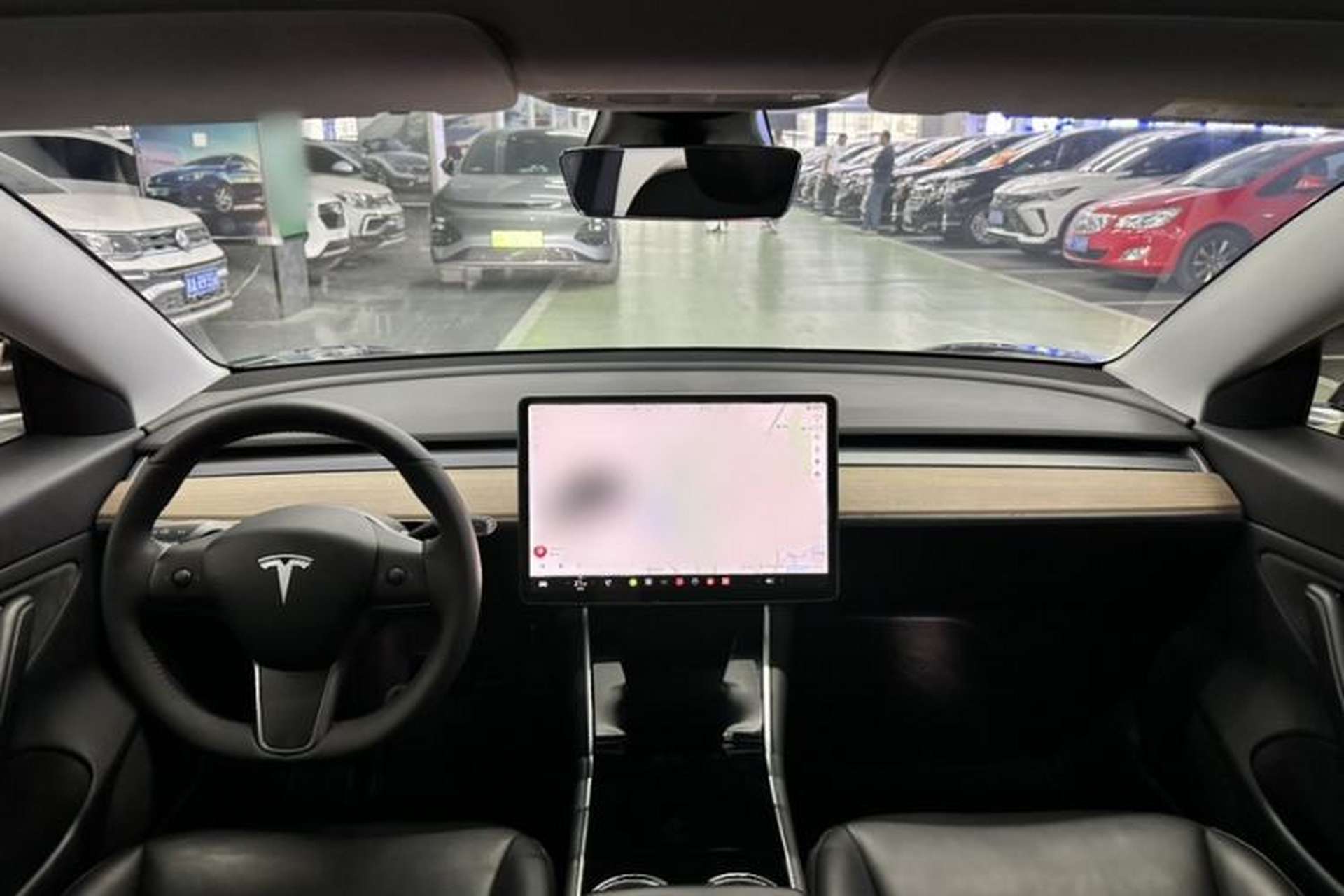 Used Tesla Model 3 2019 Long-Range All-Wheel-Drive Version Interior 2