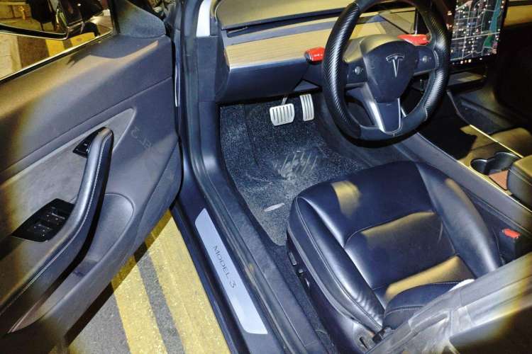 Used Tesla Model 3 2019 Performance High-Performance All-Wheel-Drive Version Interior 3
