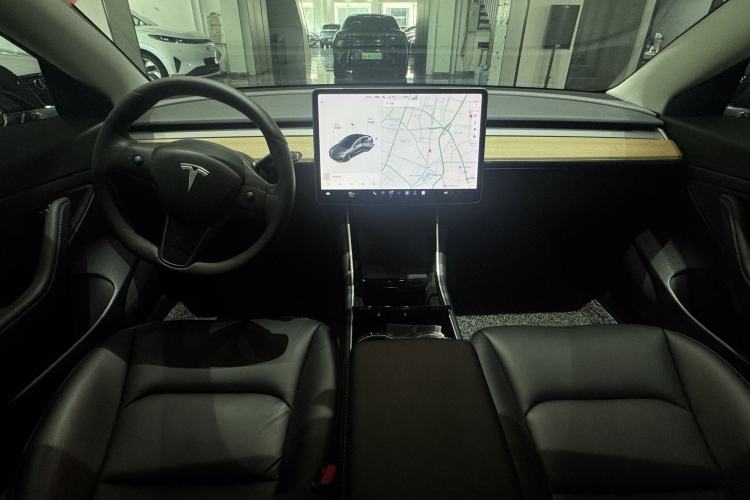 Used Tesla Model 3 2019 Standard Range Rear-Drive Upgraded Version Interior 3