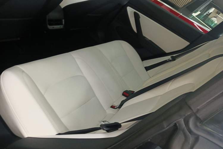 Used Tesla Model 3 2019 Performance High-Performance All-Wheel-Drive Version Interior 4