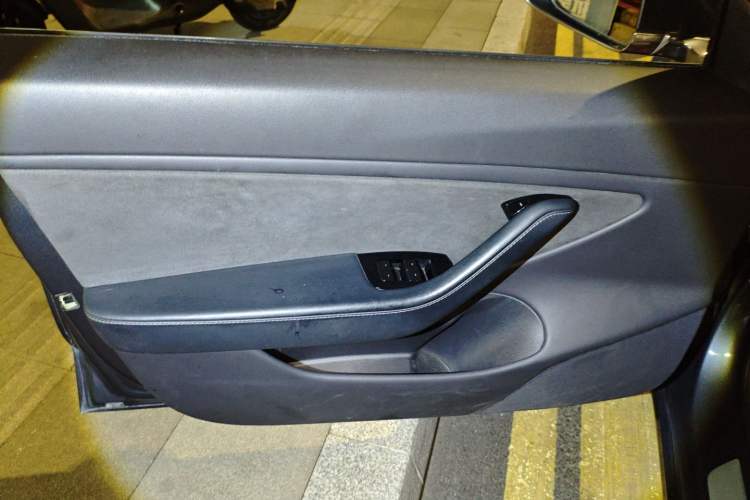 Used Tesla Model 3 2019 Performance High-Performance All-Wheel-Drive Version Interior 7