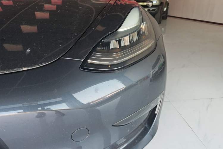 Used Tesla Model 3 2019 Long-Range All-Wheel-Drive Version Left Front Headlight