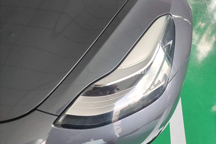 Used Tesla Model 3 2019 Long-Range All-Wheel-Drive Version Left Front Headlight