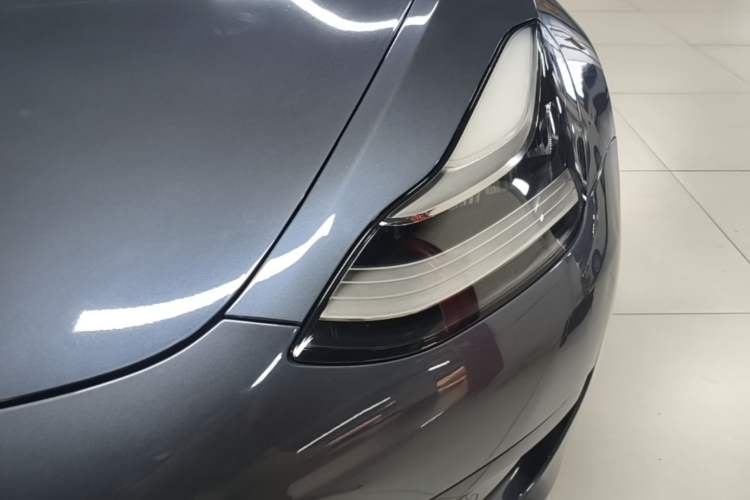 Used Tesla Model 3 2019 Standard Range Rear-Wheel Drive Upgraded Version (52 kWh) Left Front Headlight