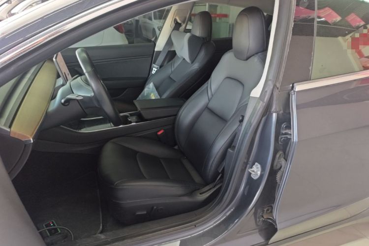 Used Tesla Model 3 2019 Long-Range All-Wheel-Drive Version Left Front Seat