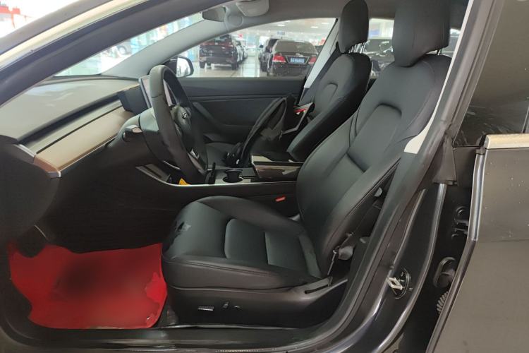 Used Tesla Model 3 2019 Long-Range All-Wheel-Drive Version Left Front Seat