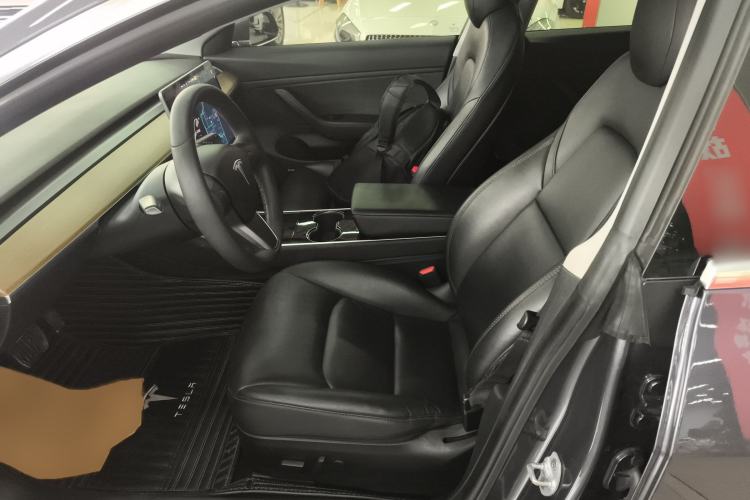 Used Tesla Model 3 2019 Long-Range All-Wheel-Drive Version Left Front Seat