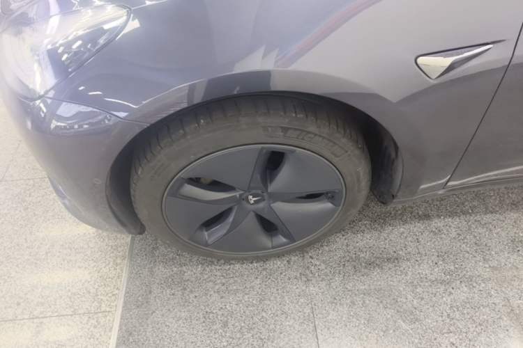 Used Tesla Model 3 2019 Standard Range Rear-Drive Upgraded Version Left Front Wheel Hub