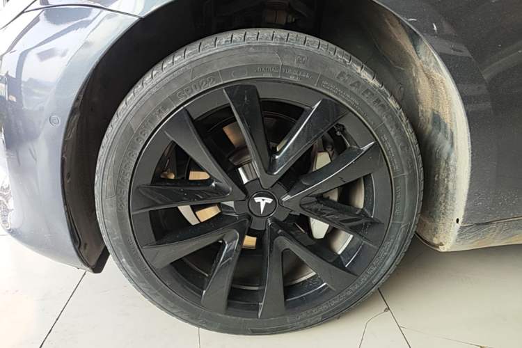 Used Tesla Model 3 2019 Standard Range Rear-Drive Upgraded Version Left Front Wheel Hub