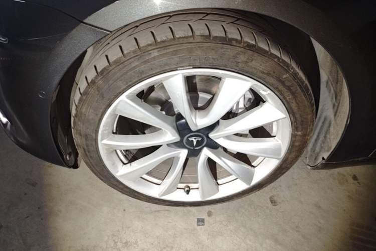 Used Tesla Model 3 2019 Standard Range Rear-Drive Upgraded Version Left Front Wheel Hub