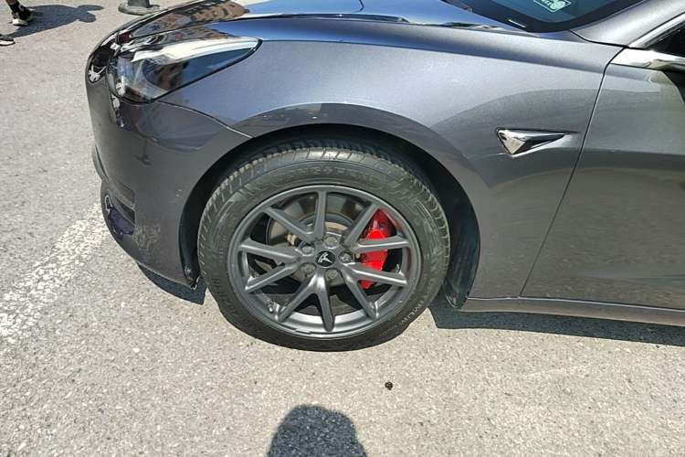 Used Tesla Model 3 2019 Standard Range Rear-Drive Upgraded Version Left Front Wheel Hub