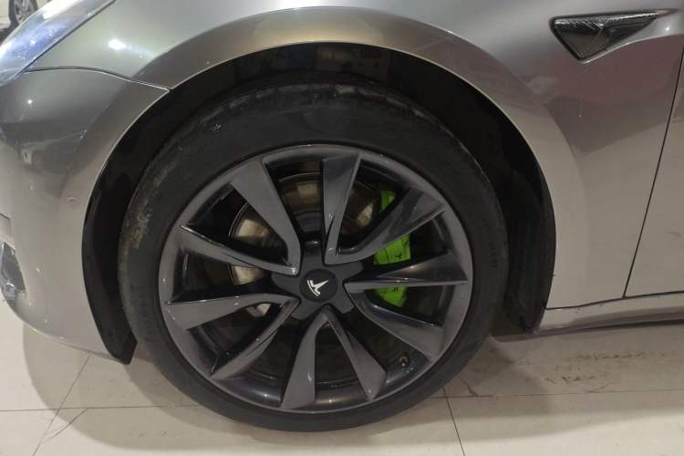 Used Tesla Model 3 2019 Standard Range Rear-Drive Upgraded Version Left Front Wheel Hub