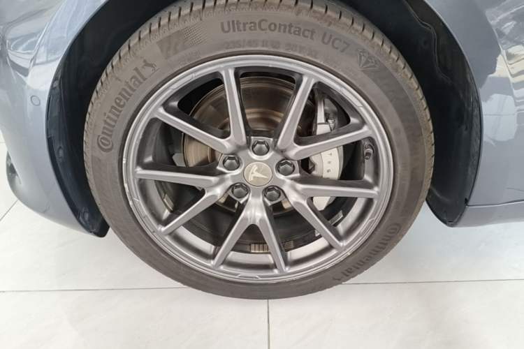 Used Tesla Model 3 2019 Standard Range Rear-Drive Upgraded Version Left Front Wheel Hub