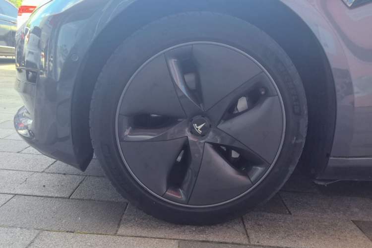 Used Tesla Model 3 2019 Standard Range Rear-Drive Upgraded Version Left Front Wheel Hub