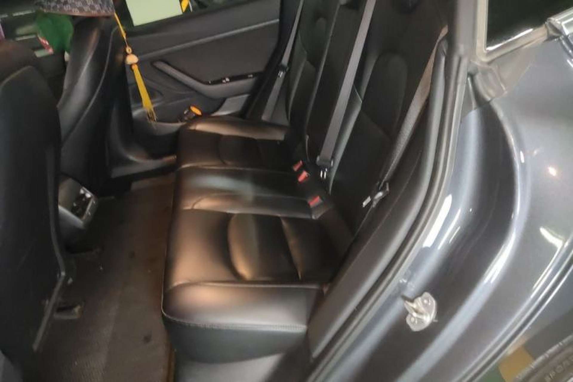Used Tesla Model 3 2019 Standard Range Rear-Drive Upgraded Version Left Rear Seat