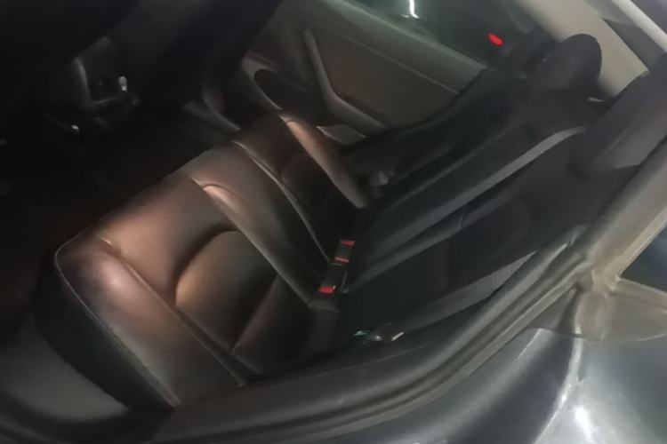 Used Tesla Model 3 2019 Standard Range Rear-Drive Upgraded Version Left Rear Seat