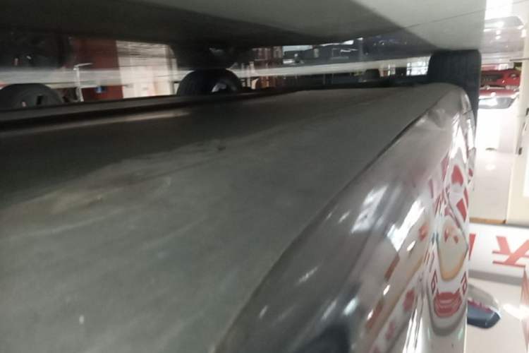 Used Tesla Model 3 2019 Standard Range Rear-Drive Upgraded Version Left Side Sill