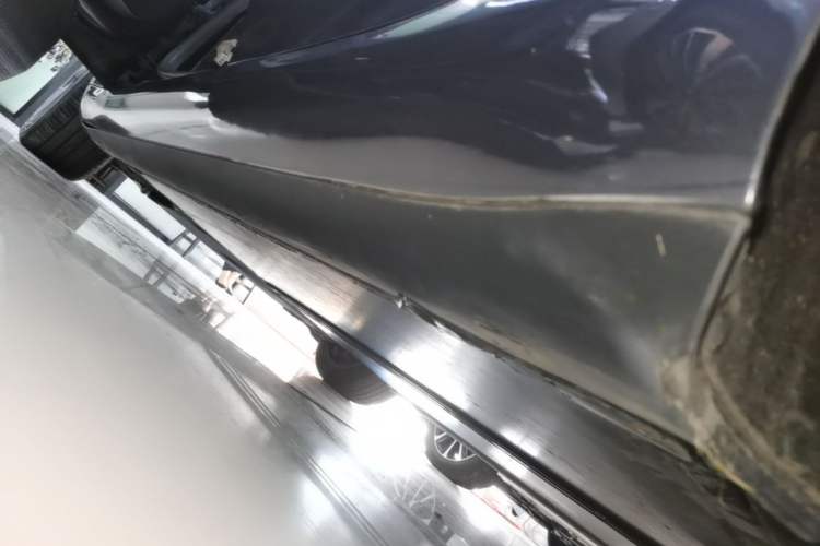 Used Tesla Model 3 2019 Standard Range Rear-Drive Upgraded Version Left Side Sill