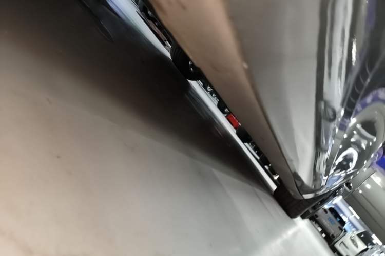 Used Tesla Model 3 2019 Performance High-Performance All-Wheel-Drive Version Left Side Sill