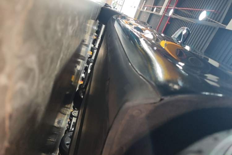 Used Tesla Model 3 2019 Standard Range Rear-Drive Upgraded Version Left Side Sill