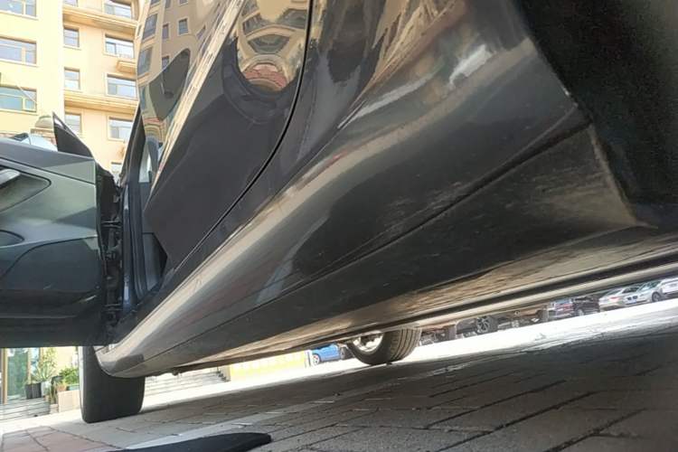 Used Tesla Model 3 2019 Standard Range Rear-Drive Upgraded Version Left Side Sill