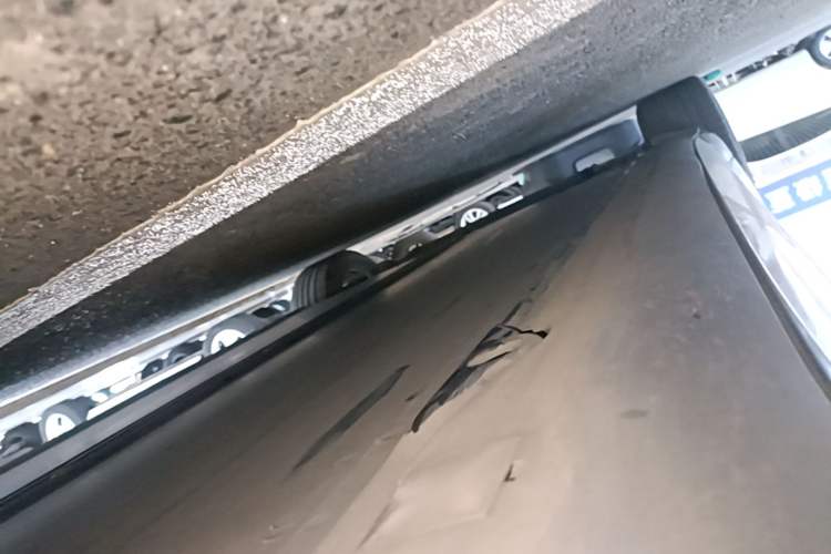 Used Tesla Model 3 2019 Standard Range Rear-Drive Upgraded Version Left Side Sill